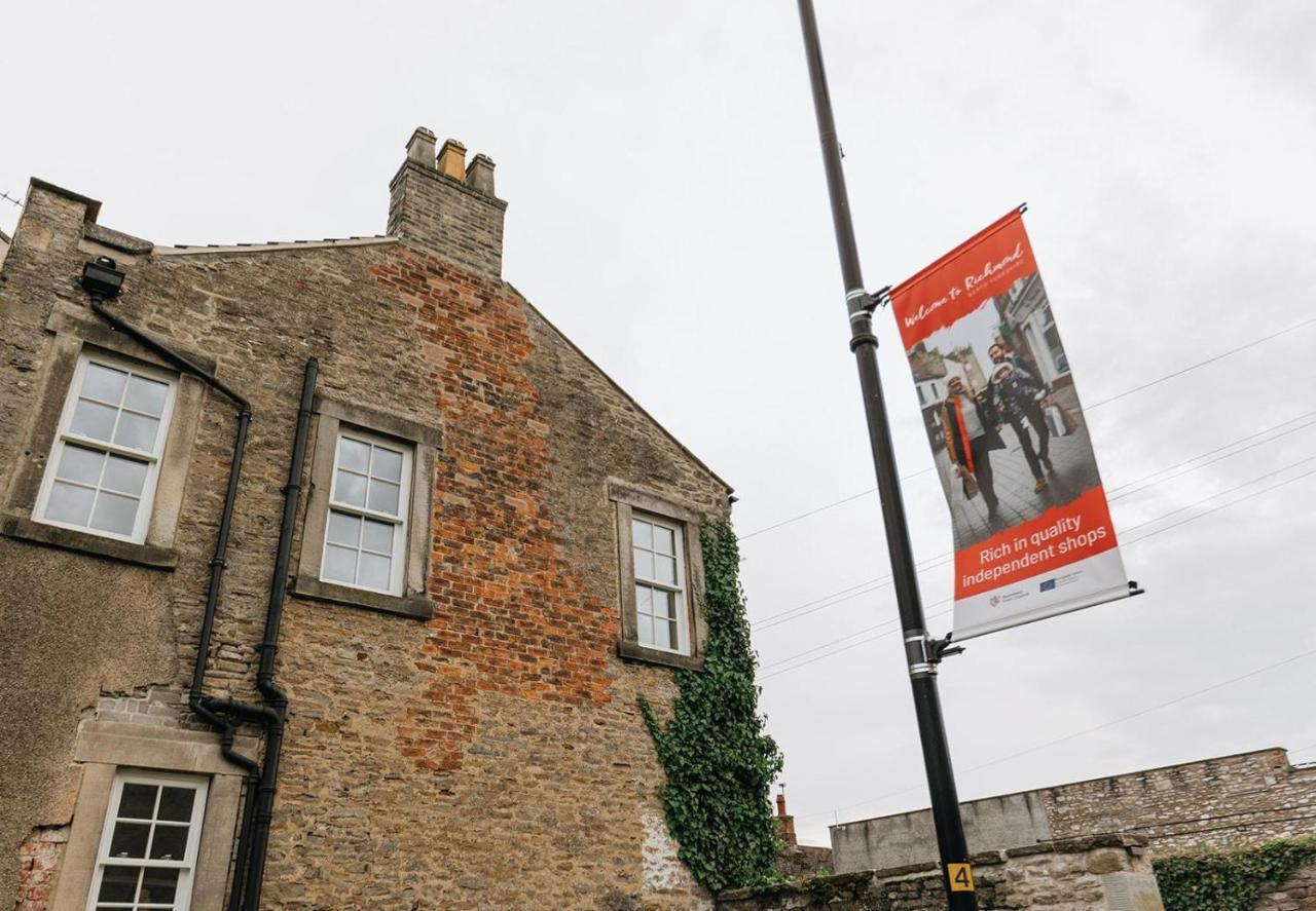 Wensleydale, Old School Rooms - Ground Floor Luxury Apartment In Richmond, North Yorkshire Richmond  Exterior photo